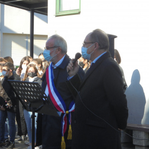 M.Le maire et M.Brouette